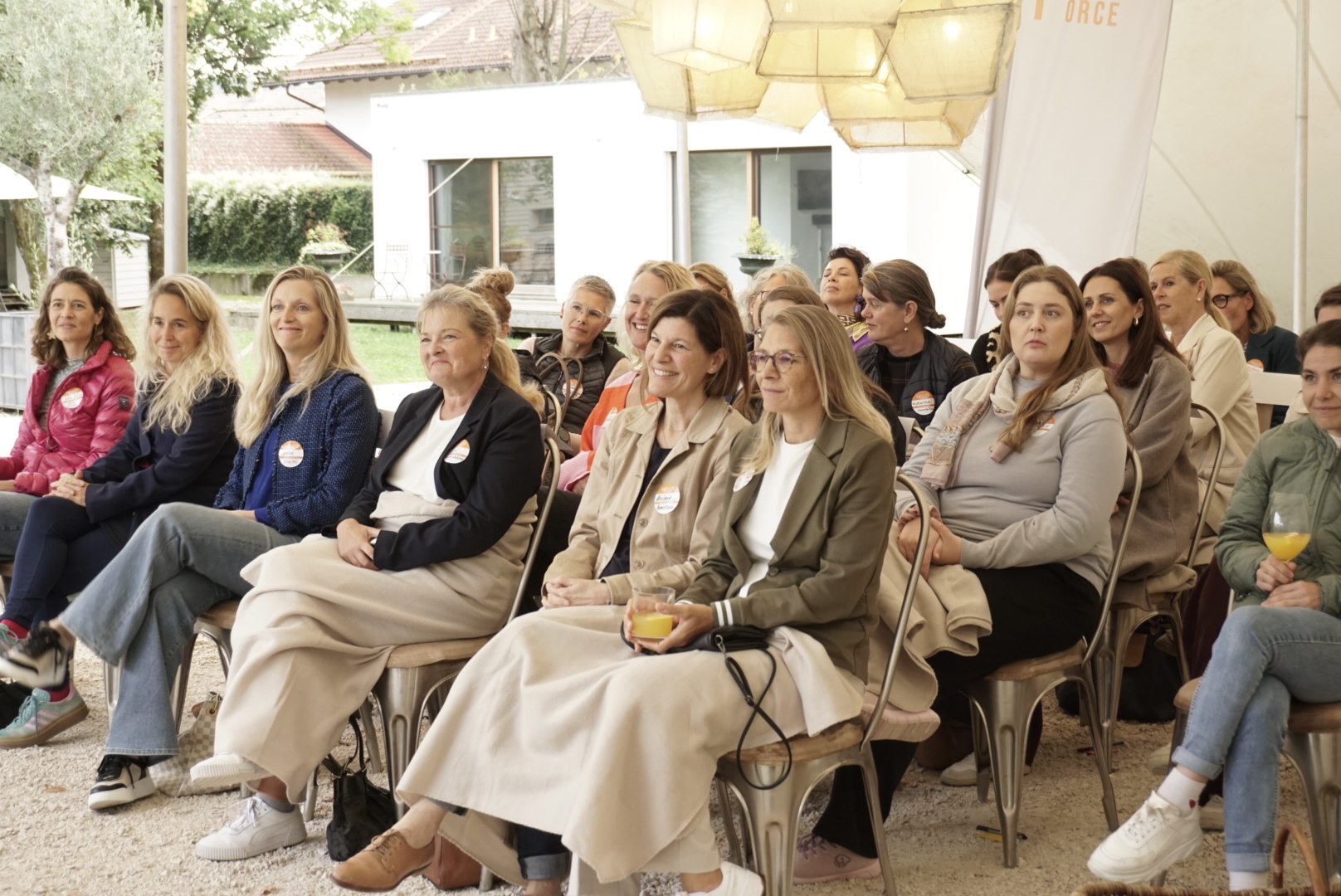 Publikum bei FBF Part III in den Matador Lodges